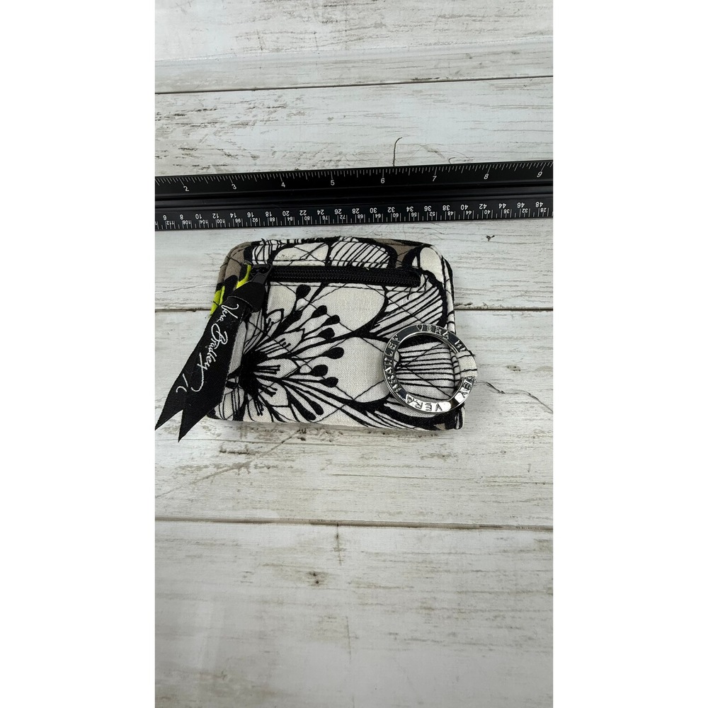 Vera Bradley Zip ID Case Wallet Floral Lime Green Black White Quilted Key Ring